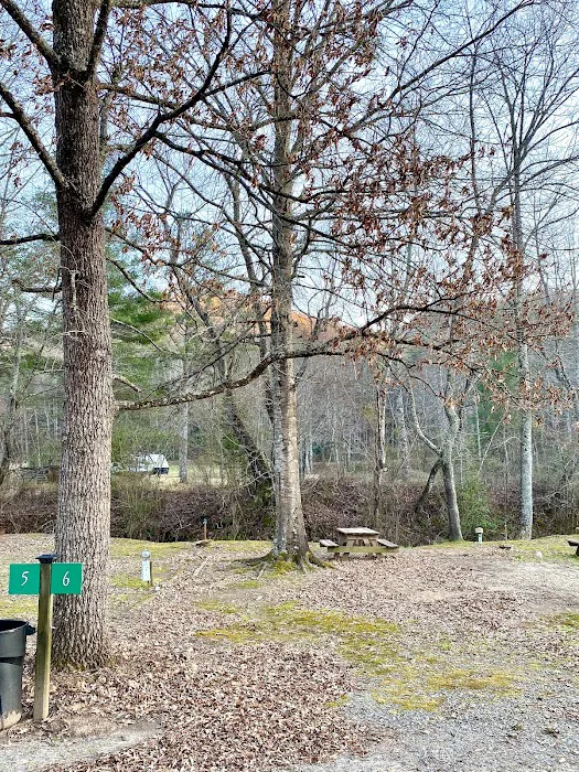 J & J's Getaway Campground & RV Park Picture 4