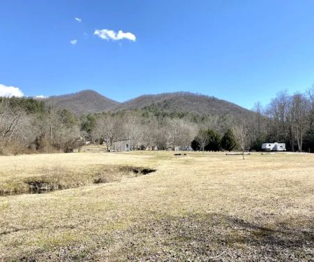 J & J's Getaway Campground & RV Park