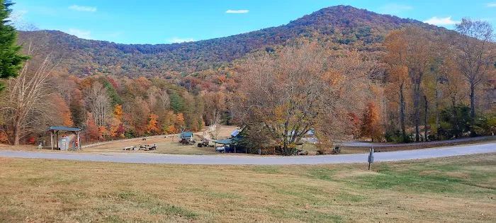 Trackrock Campground & Cabins Picture 6