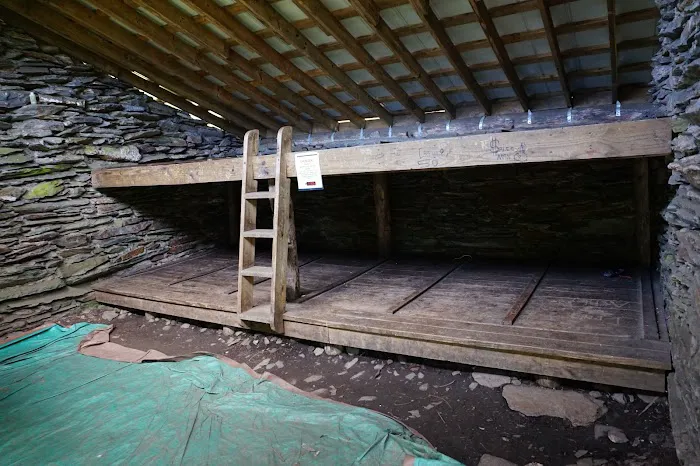 Mount LeConte Trail Shelter Picture 3