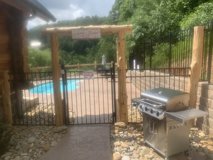 Smoky Mountain Ranch Picture 4