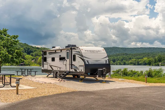 Rockwood Marina & RV Resort Picture 10