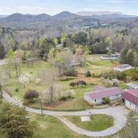 Near Lake Resort ico