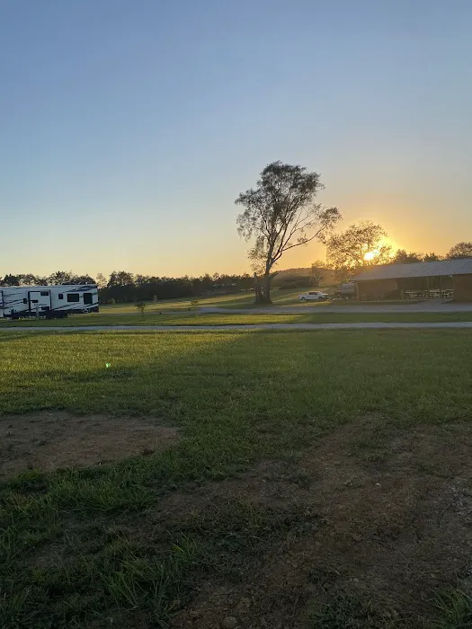 Country Roads RV Park Picture 1