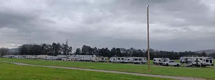 Country Roads RV Park Picture 5