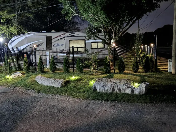 Sewee Creek RV Picture 5