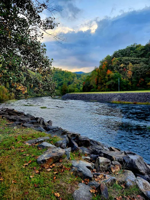 Fontana Dam Campground Picture 2