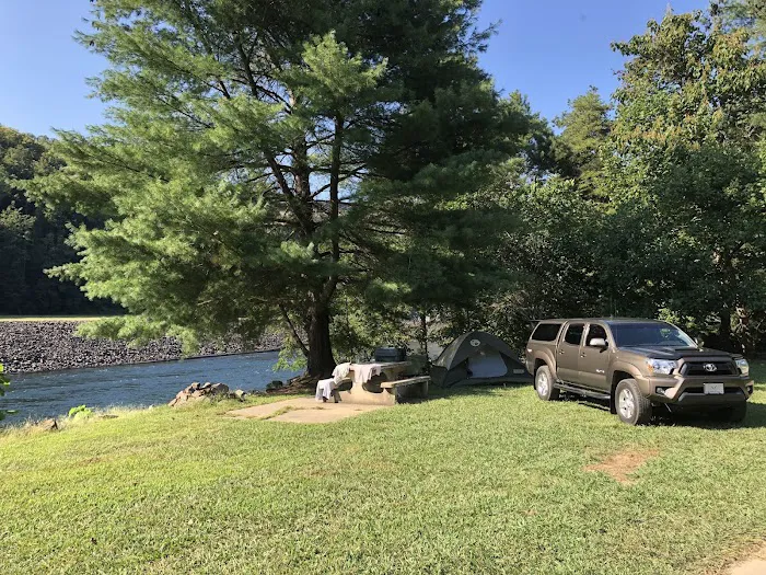 Fontana Dam Campground Picture 10