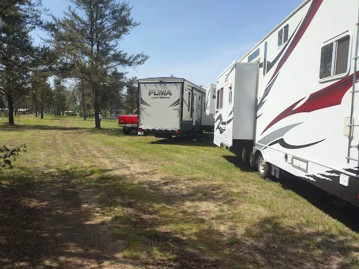 The Pine Forest Campground , RV Park and General Store Picture 3