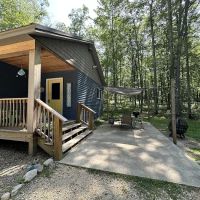Happy Trails cabins & camping ico