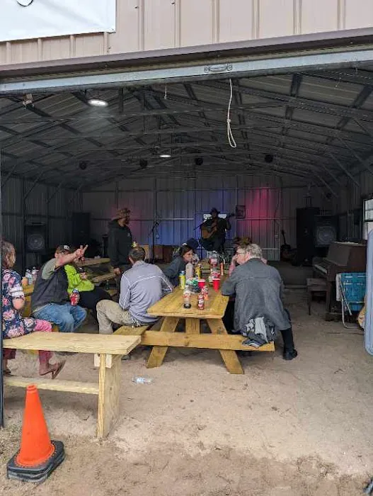 Carefree Cove Campground & Cabins Picture 3