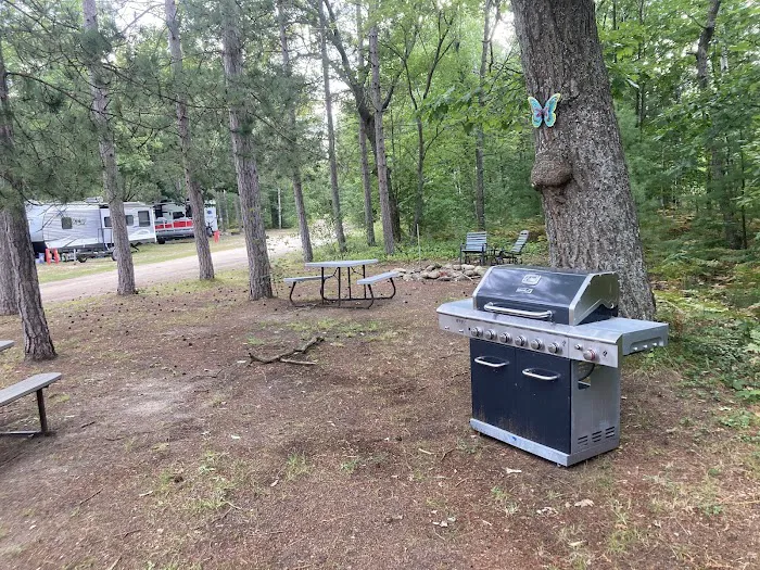 Hankerd's Horseshoe Lake Campground Picture 4