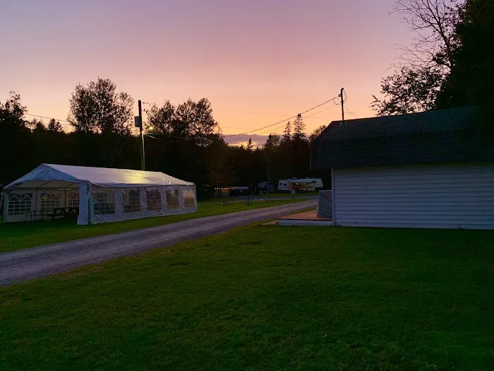 Rapid River Campground & Cabins Picture 8