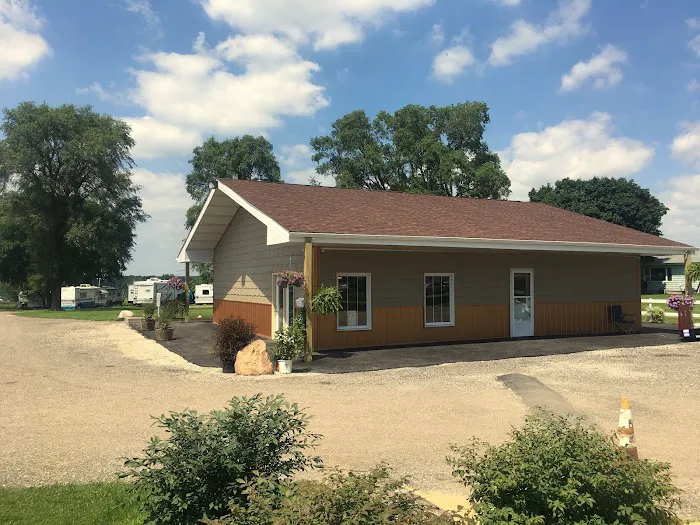 Martin's Camping Ground Picture 6