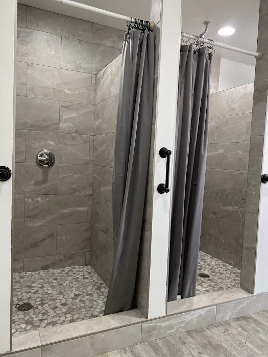 Martin's Camping Ground Picture 3