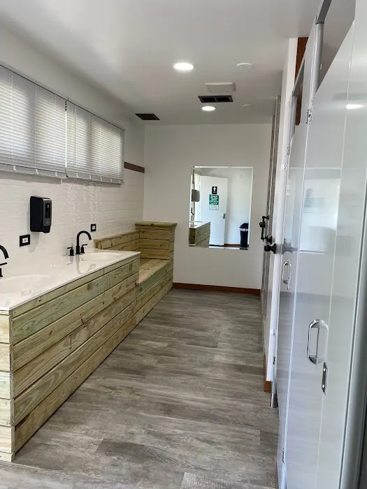 Martin's Camping Ground Picture 8