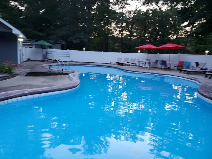 Golden Pond RV Park Picture 1