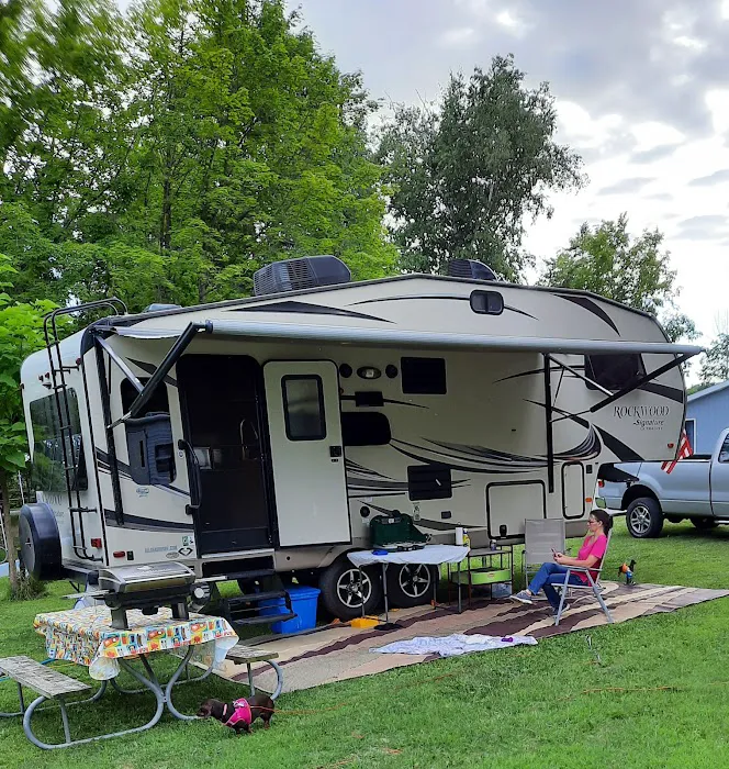 Lakeview Campsite Picture 10