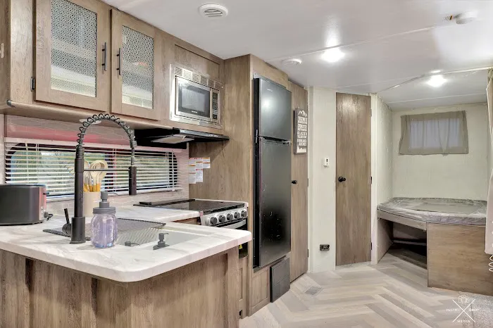 Tin Cup Village Picture 4