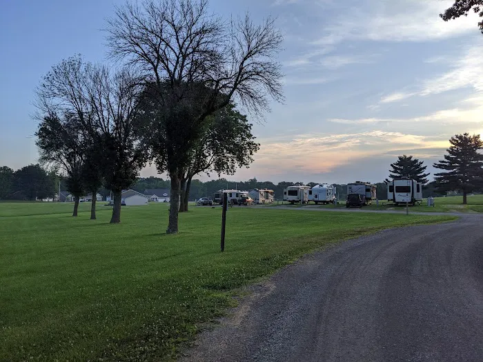 Tin Cup RV Park - Mahomet, Illinois Picture 1