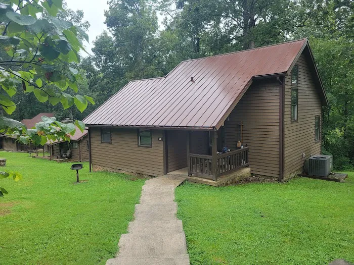 Deluxe Cabins Picture 2
