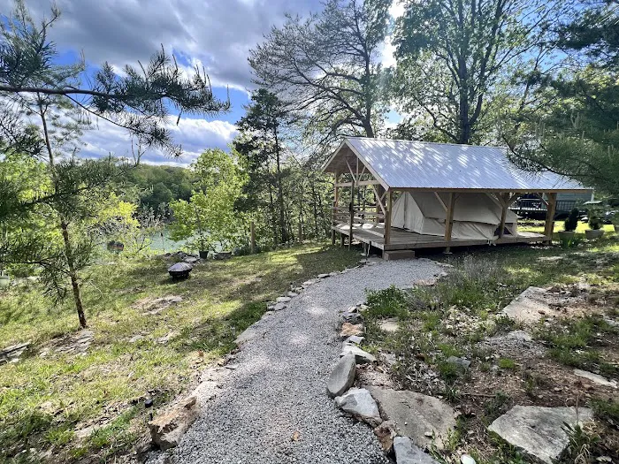 Lake Cumberland Glamping Picture 3