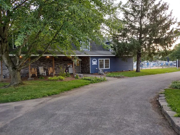 Dad's Bluegrass Campground Picture 3