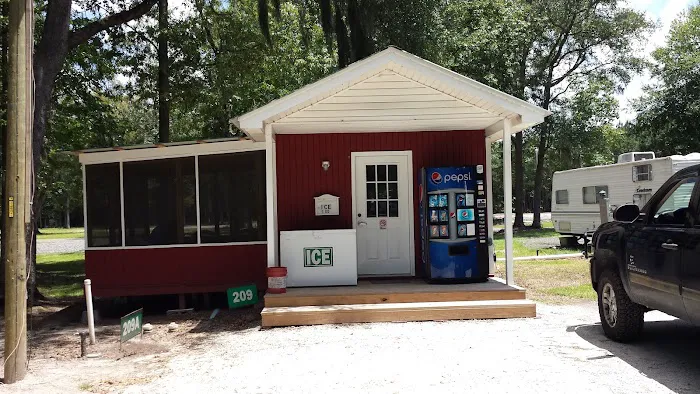 Hardeeville RV- Thomas Parks and Sites Picture 4