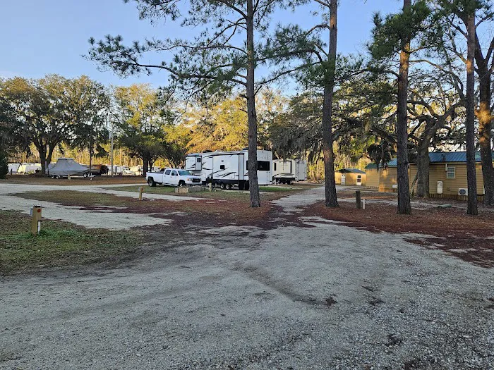 Hidden Marina & Campground Picture 5