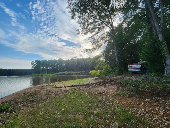 Holliday Park Picture 7