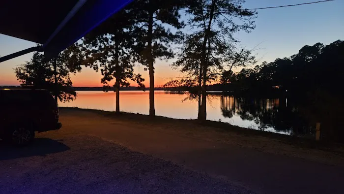 Dames Ferry Campground Picture 4