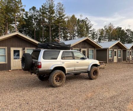 The Cabins at Iron Mountain Resort