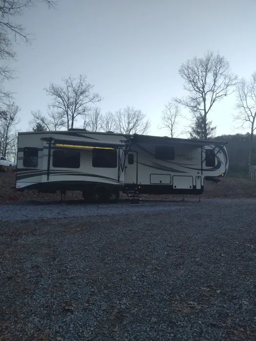 Ridge Top RV Campground Picture 8