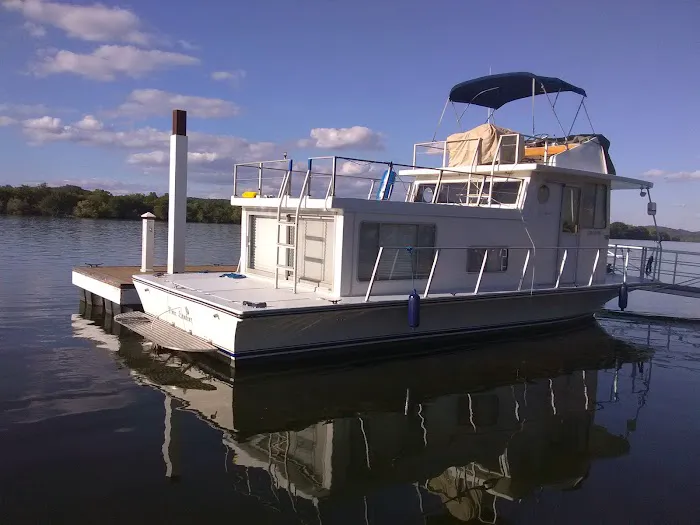 Cottonport Marina and RV Resort Picture 7