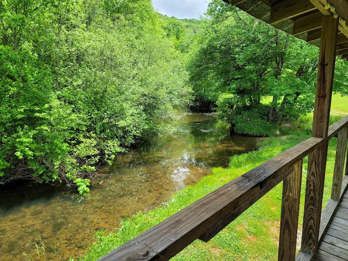 Hammer's Hideaway Campground Picture 9