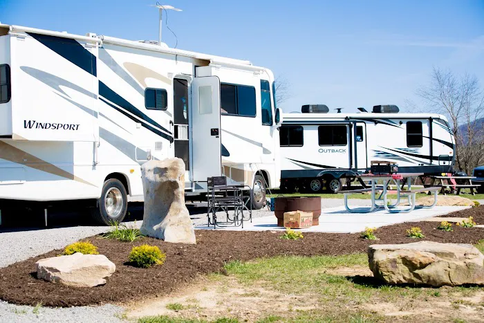 Crossville / I-40 KOA Holiday Picture 4