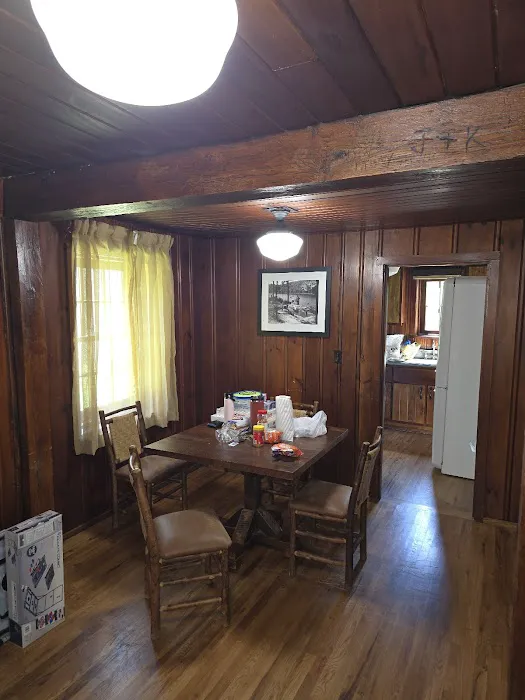 Coon Hollow Cabin Picture 2