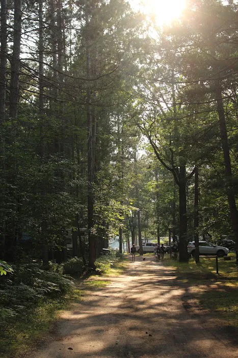 Twin Oaks Campground & Cabins Picture 9