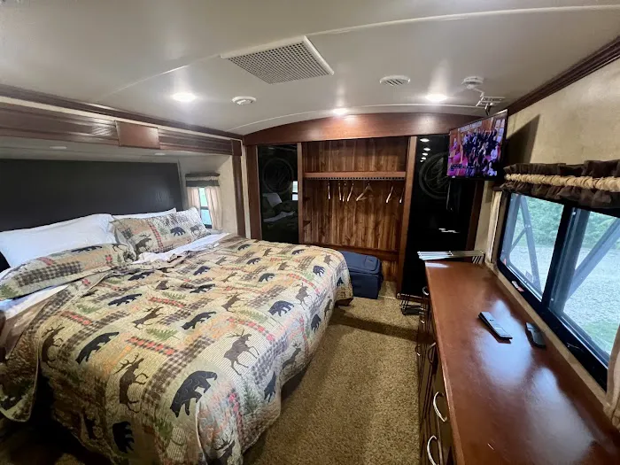 Starlight Campground and RV Park Picture 1