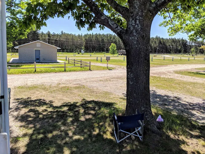 Northwestern Michigan Campground Entrance Picture 9
