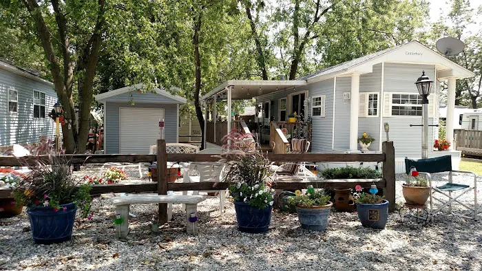 Lake Holiday Picture 6