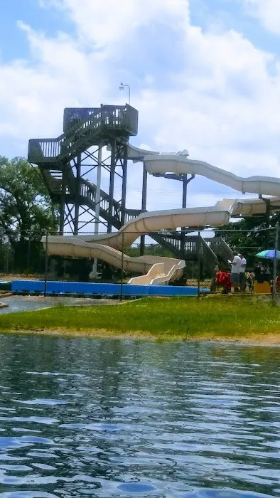 Lake Holiday Picture 7