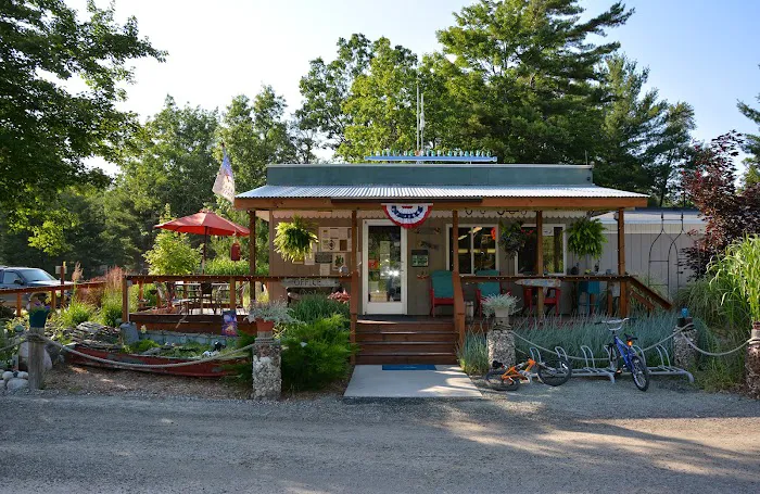 Hill & Hollow Campground & RV Park Picture 4