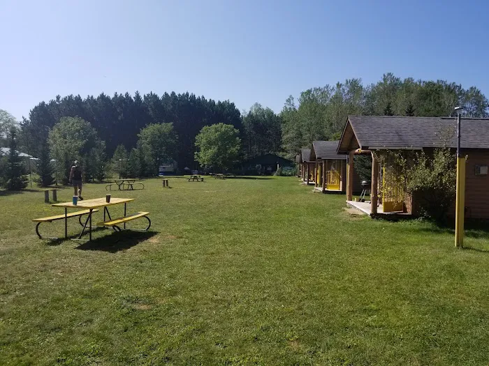 R and J Resort Campground Picture 1