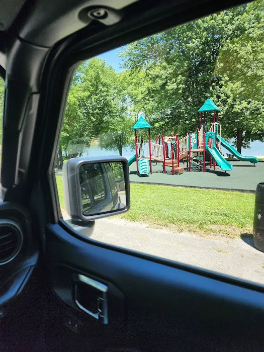 Moffit Lake Recreational Area Picture 4