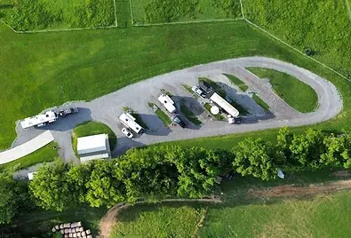 Circle L Campsites & Stables Picture 6