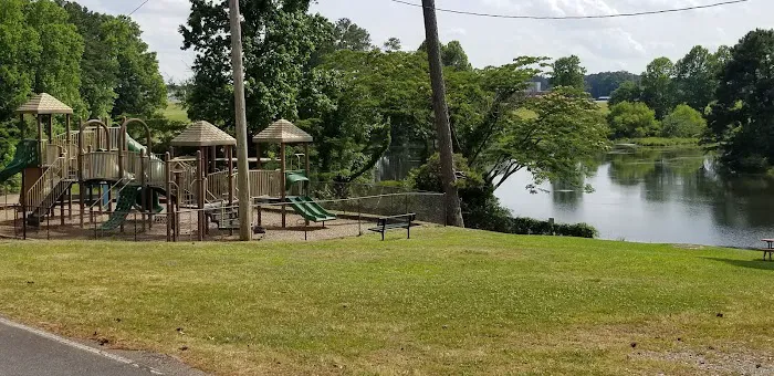 Dobbins ARB Rec Area & FamCamp Picture 2