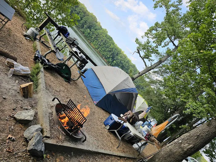 Clark Creek South Campground Picture 4