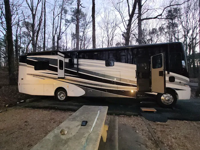 Clark Creek North Campground Picture 10