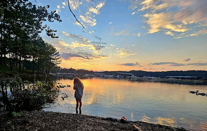 Holiday Harbor Campground Picture 6